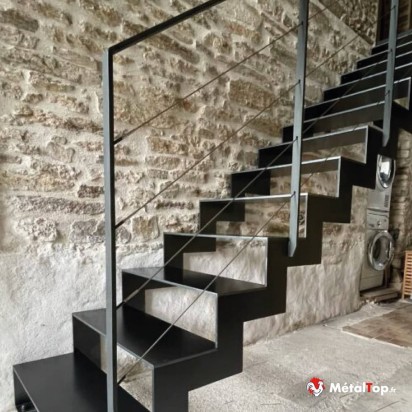 PEINTURE ESCALIER METAL